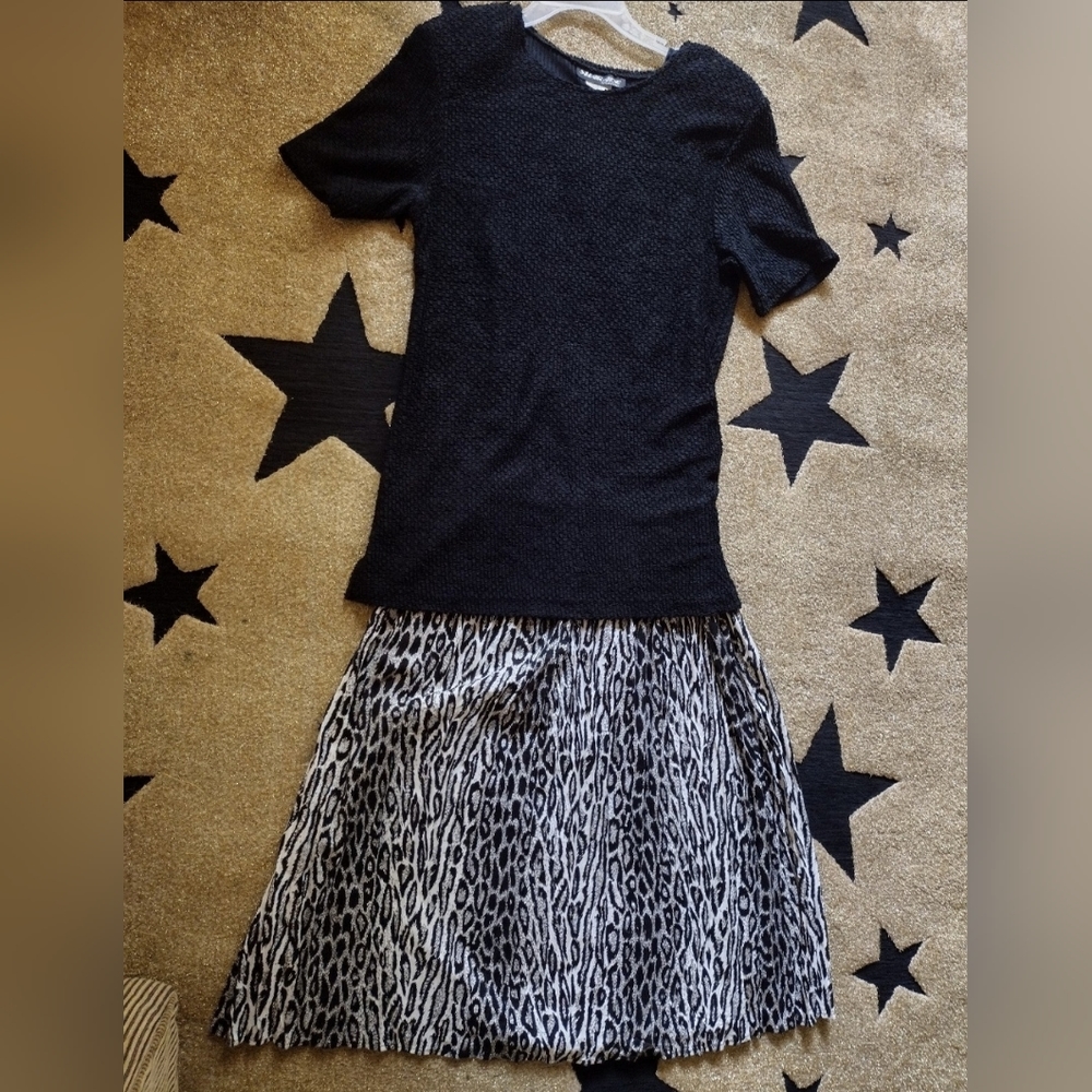 Vintage Textured Overlay Tunic Pleated Dress.